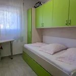 Apartment Sanja *